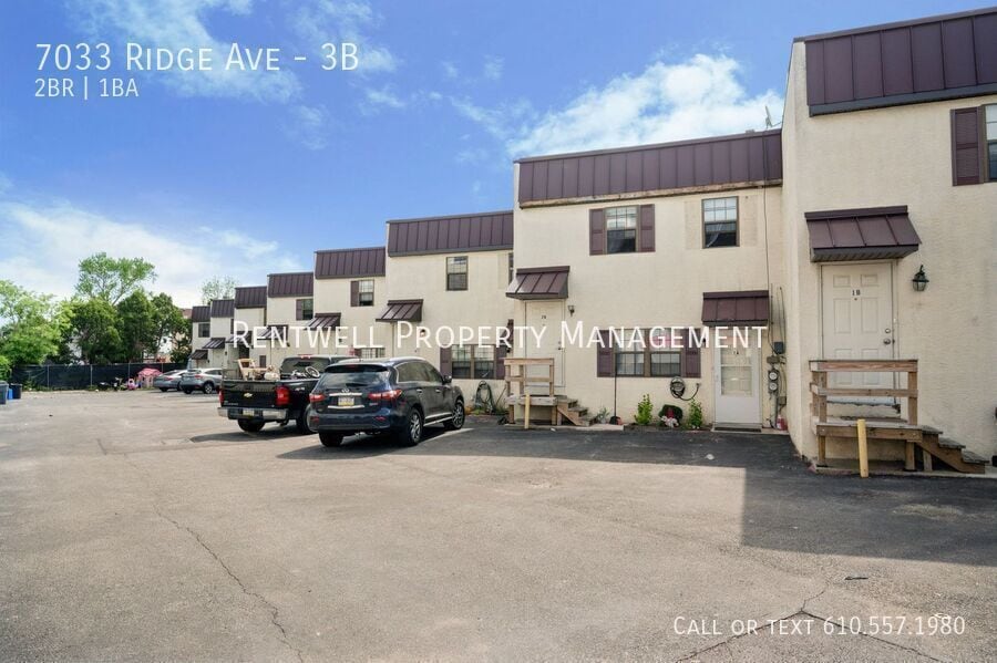 Primary Photo - 7033 Ridge Ave