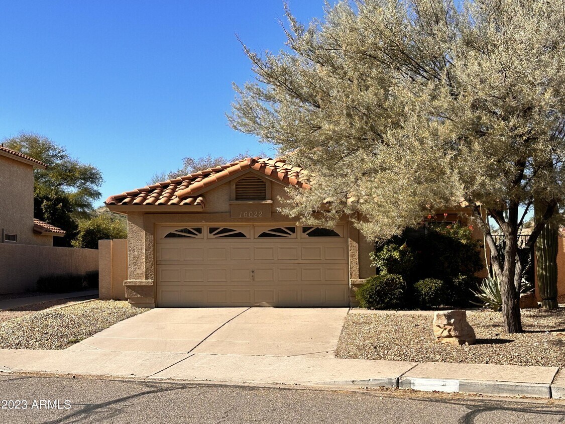 Foto principal - 16022 S 29th St