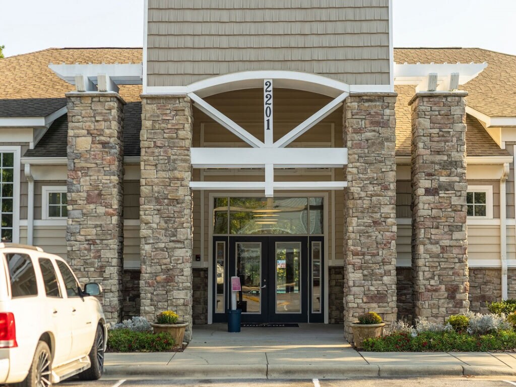 Foto principal - 2205 Greenville Blvd NE