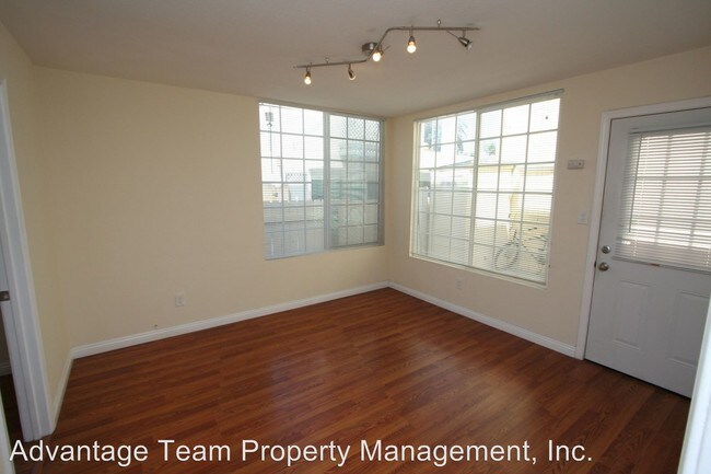 Building Photo - 832 1/2-832 1/2 W Mission Bay Dr