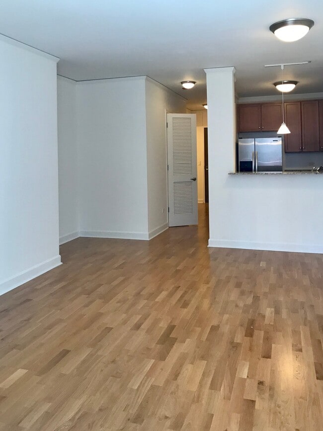 Photo - 450 E Waterside Dr Apartment