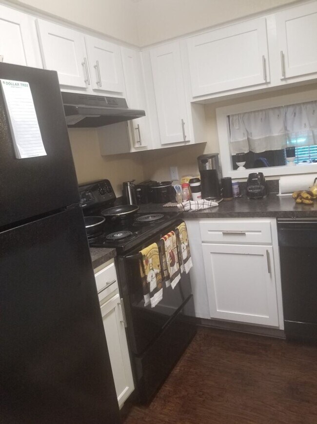 Foto del edificio - Trinity Meadows 404