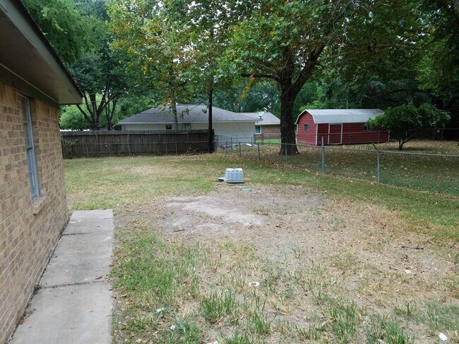 Foto del edificio - 10619 Hemwick Dr