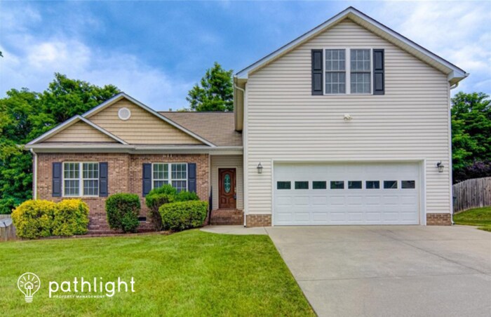 Primary Photo - 247 Water Mill Road, Kernersville, NC, 27284