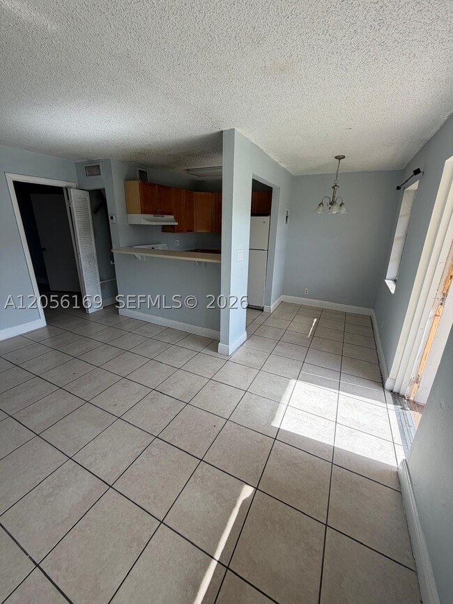 Building Photo - 95 NE 41st St