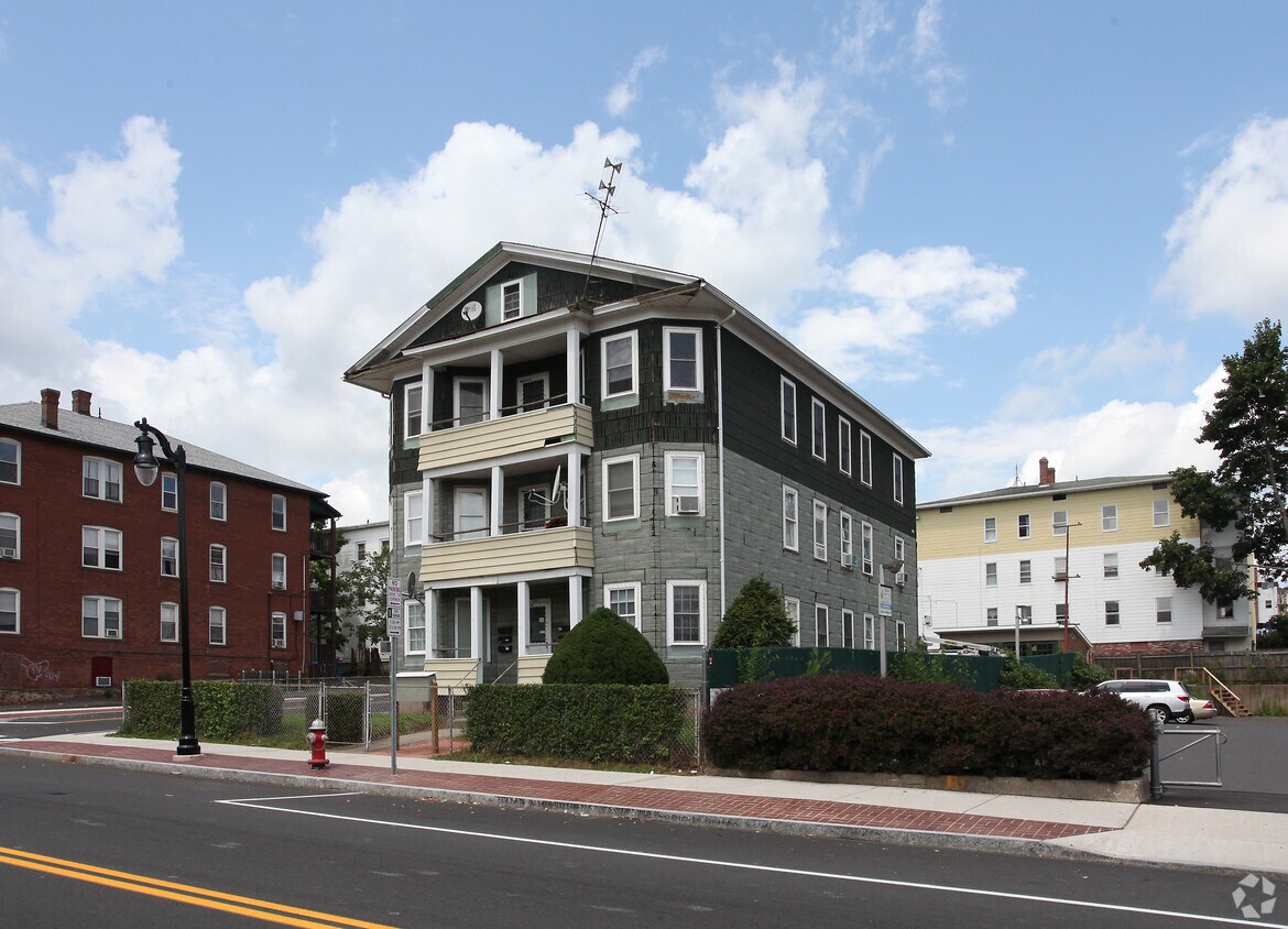 Building Photo - 133 Broad St