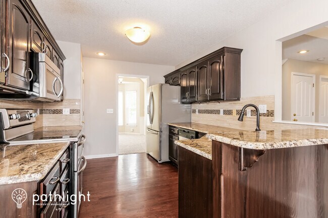 Foto del edificio - 18200 West 157th Street, Olathe, KS, 66062