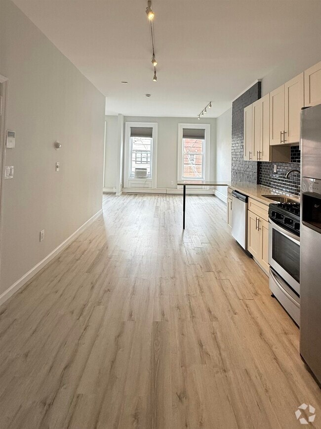Building Photo - 332 Communipaw Ave