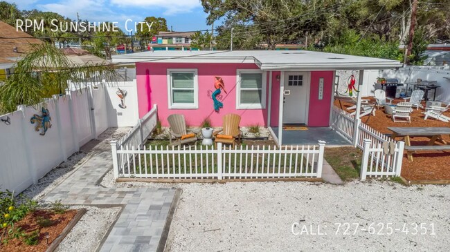 Foto del edificio - 1500 Clearwater Largo Rd