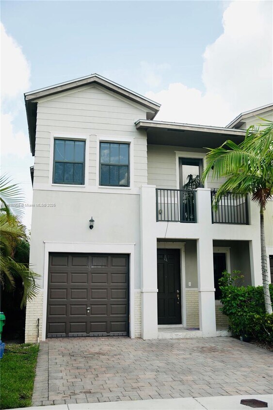 Foto principal - 10456 NW 61 Ln.