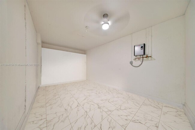 Foto del edificio - 11108 W 33rd Way