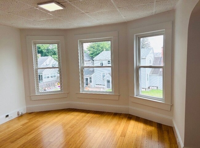 Building Photo - 72 Marblehead St