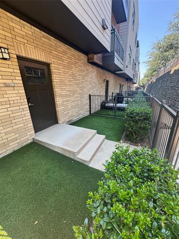 Foto del edificio - 5619 Belmont Ave