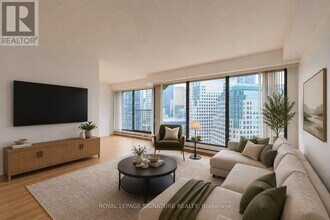 Building Photo - 65 Harbour Square