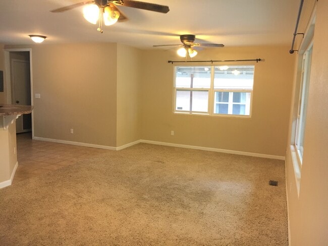 Photo - 634 S Tower St House