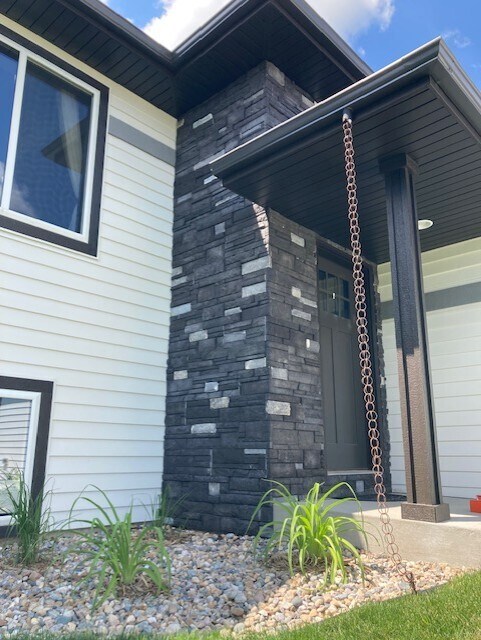 Building Photo - 1724 22nd St S