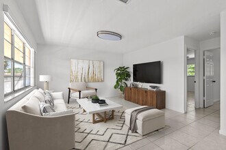 Building Photo - 1908 NW 4th Ave