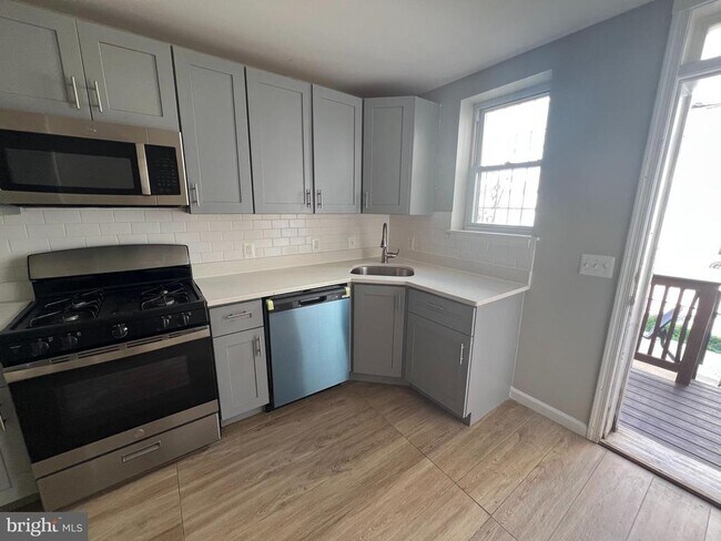 Foto del edificio - 834 N Washington St