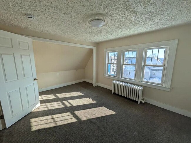Foto del edificio - 236 Hillside Ave