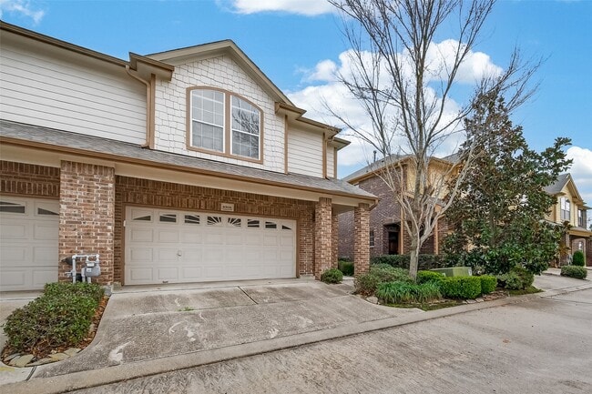 Building Photo - 8908 Clovermist Dr