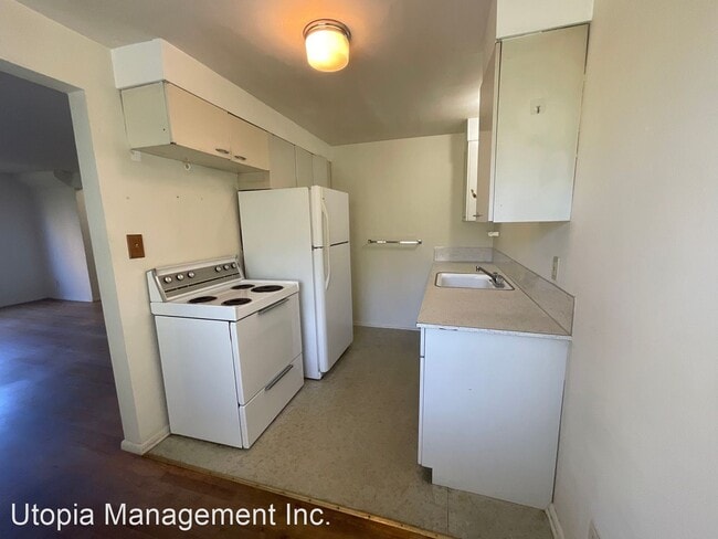 Building Photo - 1 br, 1 bath House - 901 N. Forest #125