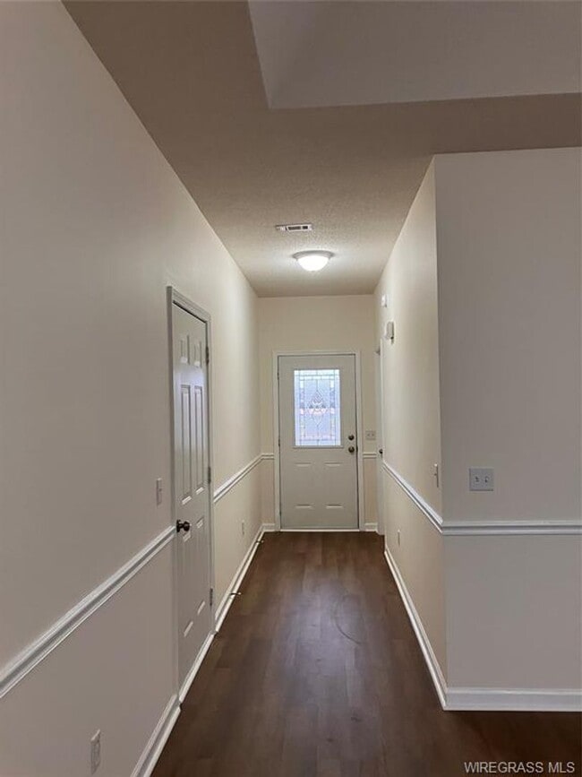 Building Photo - 209 Camden Drive