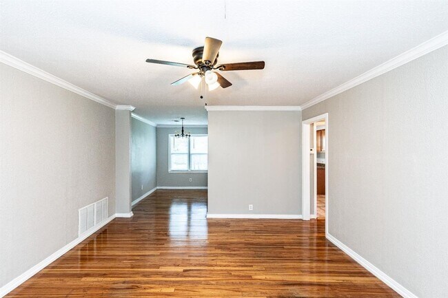 Foto del edificio - Cute 3/1 close to TEch and Medical $1,325 ...