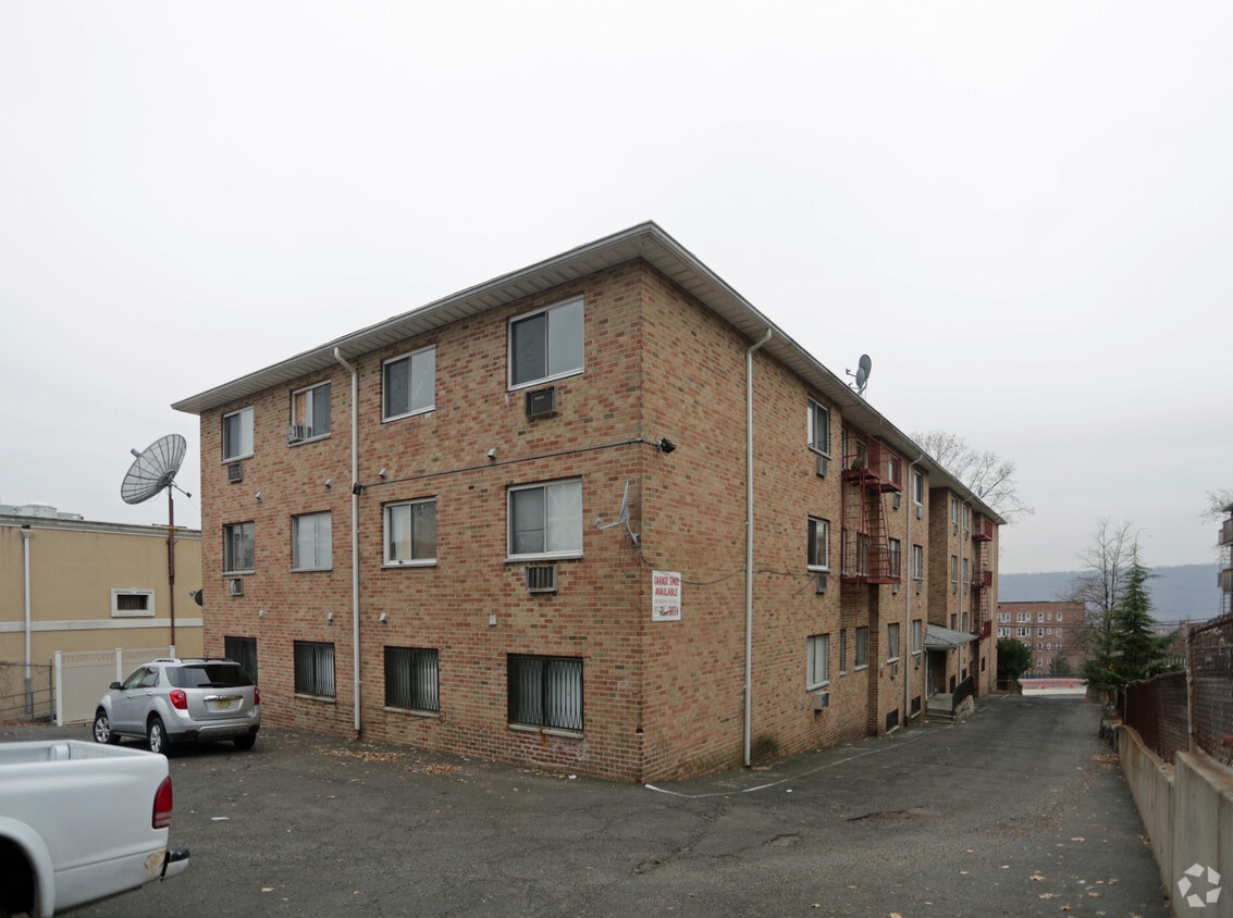 324 Palisade Ave, Yonkers, NY 10703 Apartments in Yonkers, NY