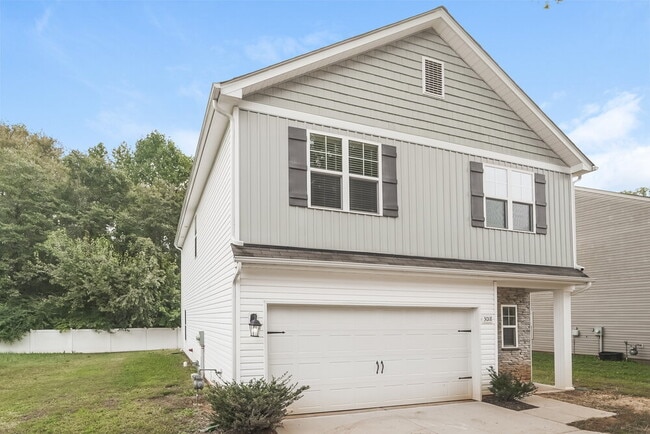 Building Photo - 3018 Hubbard Rd