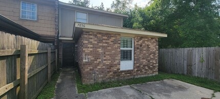Building Photo - 7856 Sand St