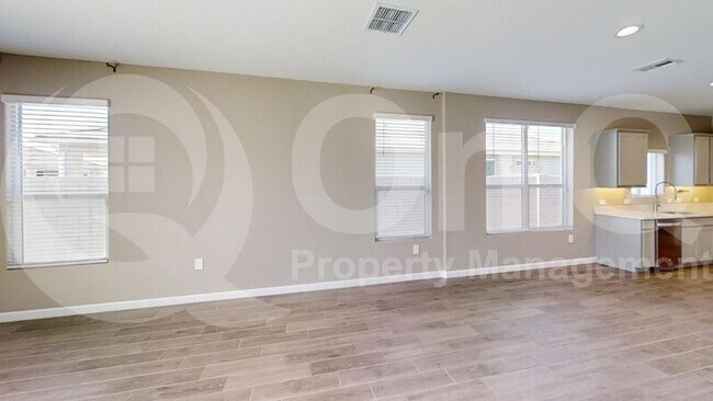 Foto del edificio - 44501 W Palo Teca Rd
