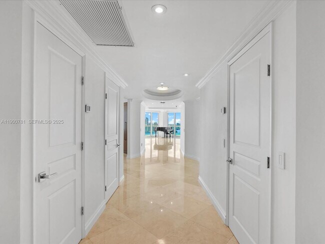 Foto del edificio - 3370 Hidden Bay Dr