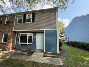 Building Photo - 1709 Park Village Dr