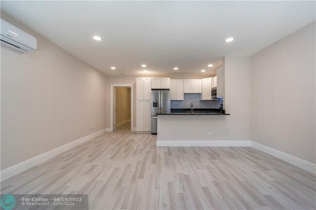 Foto del edificio - 628 NE 8th Ave