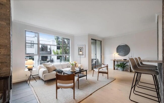 Building Photo - 1440 Broadway