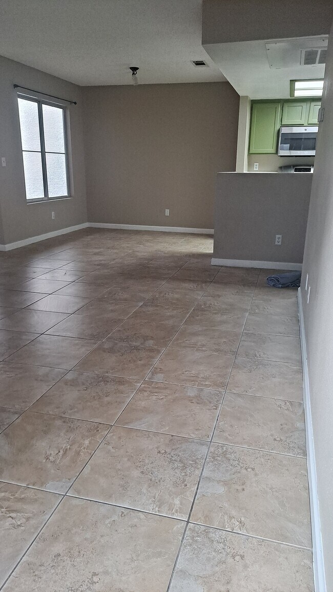 Foto del edificio - 7100 W Pirates Cove Rd
