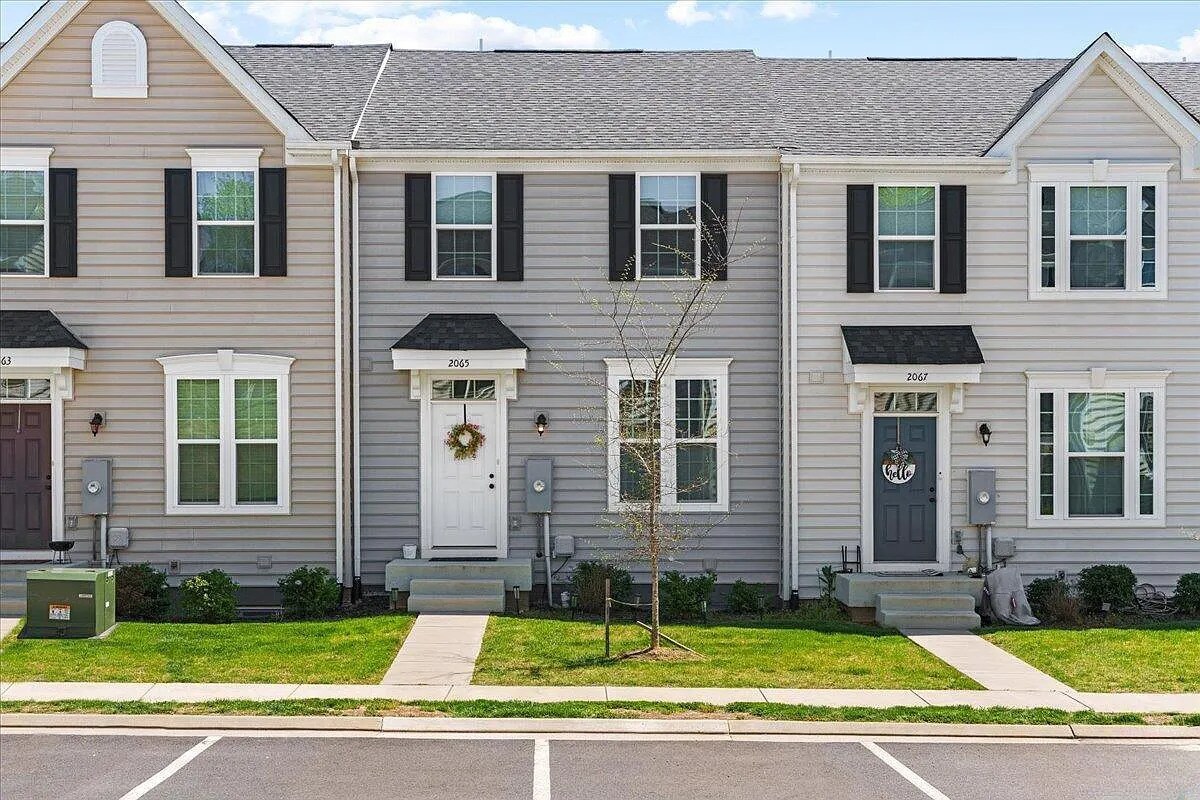 Primary Photo - 2065 Elm Tree Ct