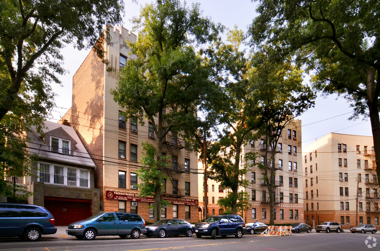 Foto principal - 3871 Sedgwick Avenue Apartments