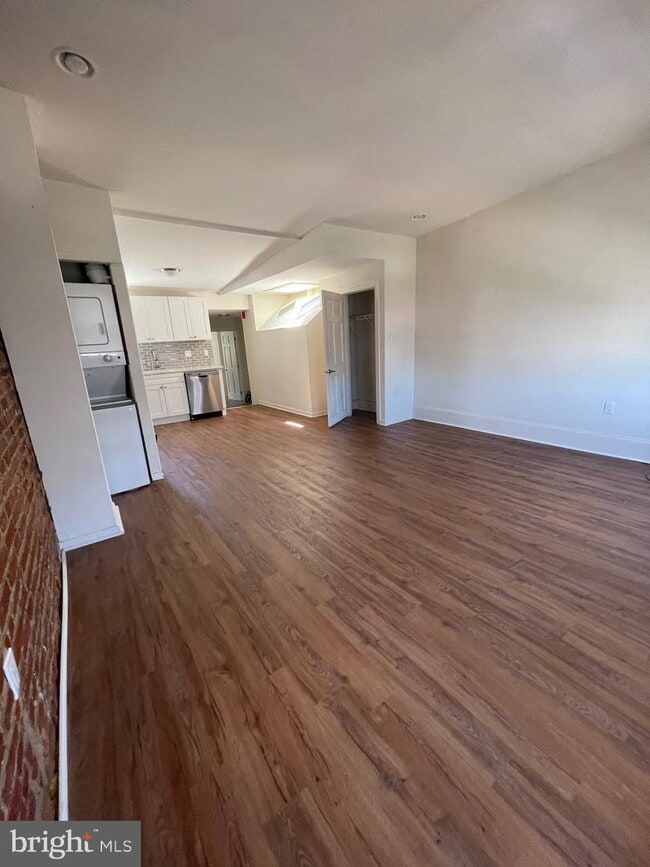 Building Photo - 2534 Poplar St