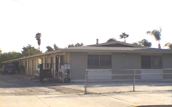 Primary Photo - 1295 Hardt St