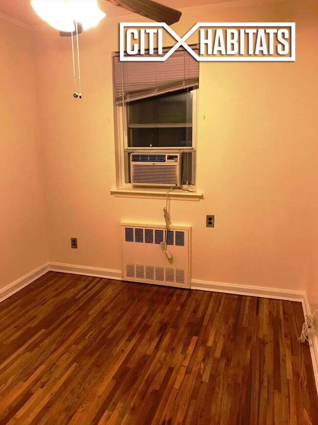 Foto del edificio - 8773 23rd Ave