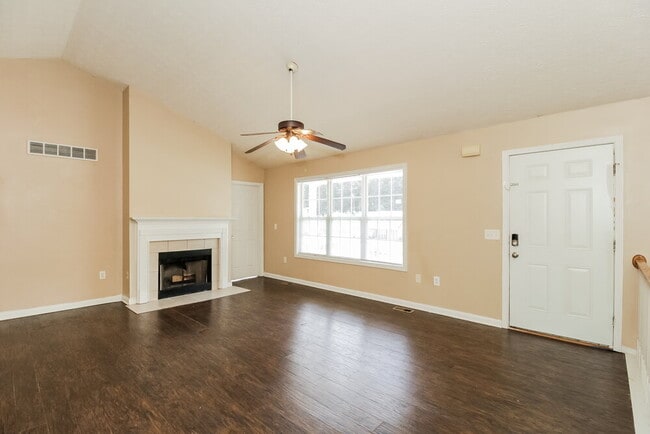 Foto del edificio - 111 Ridgecrest Dr