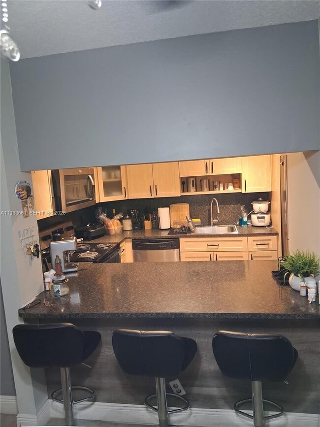 Foto del edificio - 9450 Live Oak Pl