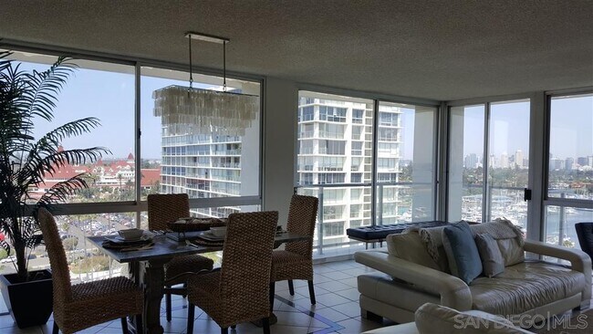 Building Photo - 1730 Avenida Del Mundo