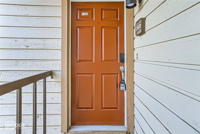 Photo - 16301 Ledgemont Ln Apartment