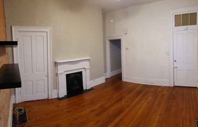 Building Photo - 211 Covington Ave