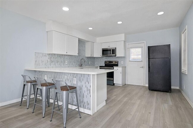 Foto del edificio - 524 6th Ave NE