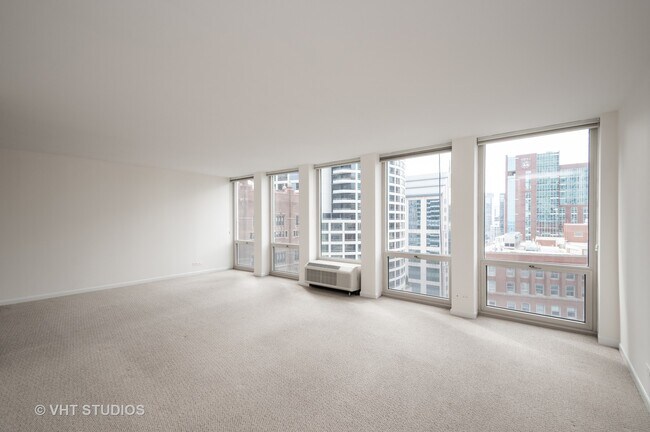 Building Photo - 111 E Chestnut St