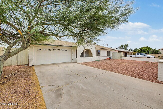Foto del edificio - 5439 W Becker Ln