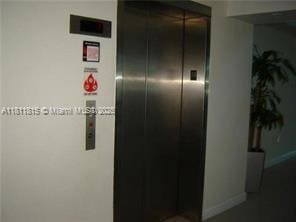 Building Photo - 120 Lakeview Dr